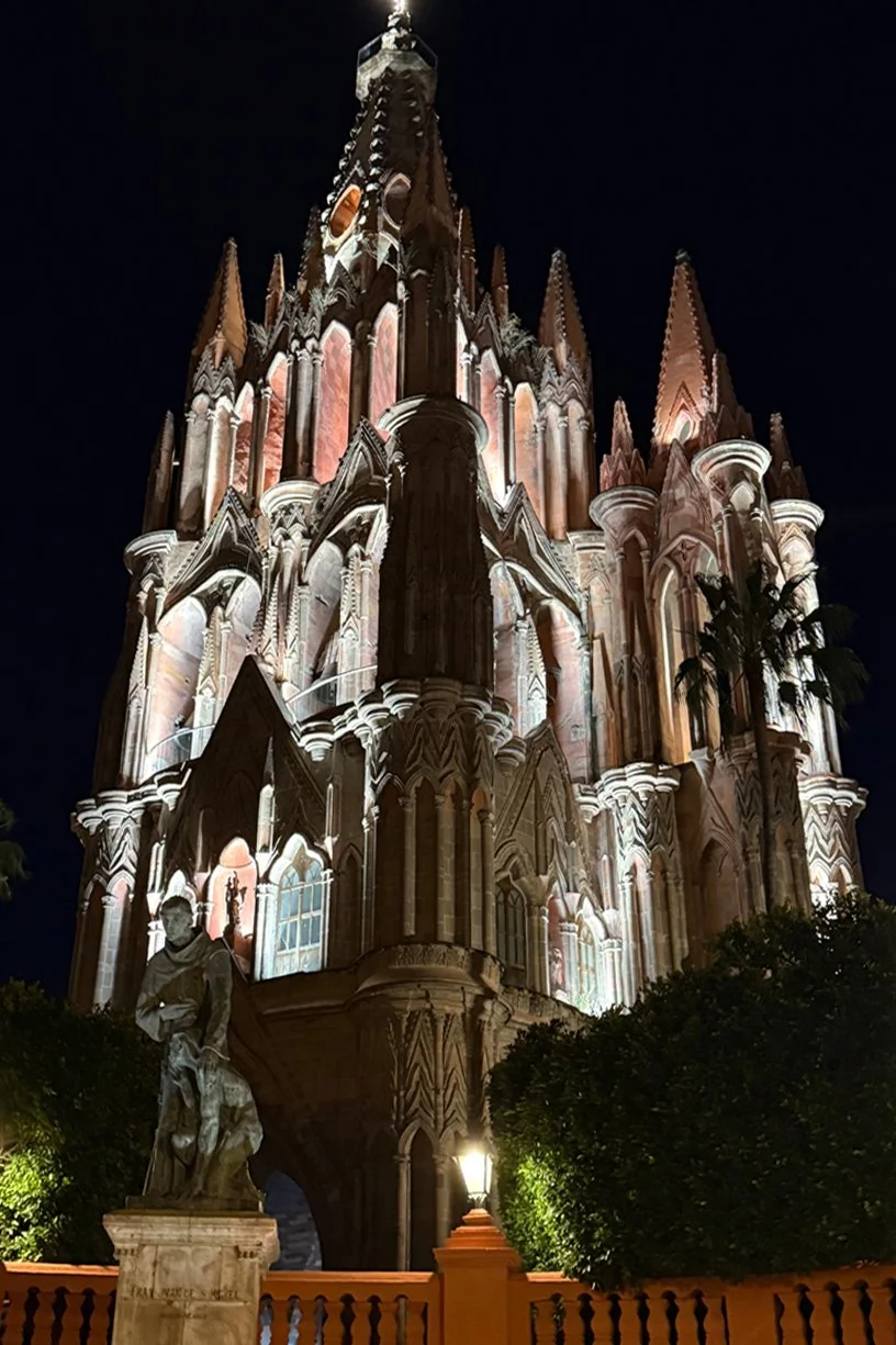 LA PARROQUIA  |  SAN MIGUEL DE ALLENDE 