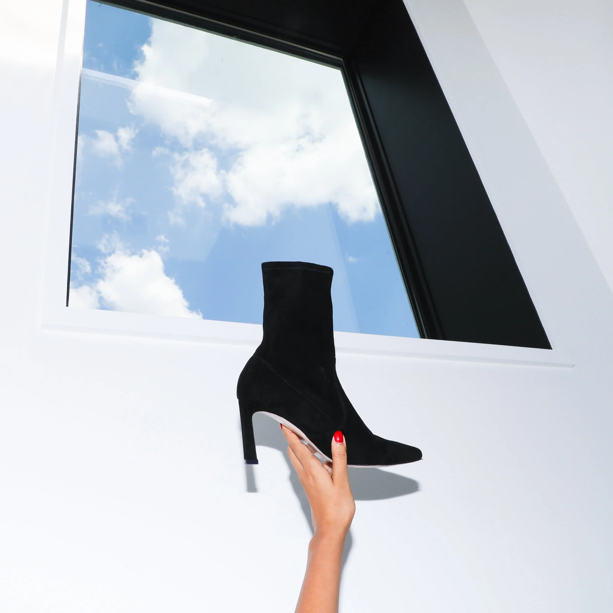 VickyShaughnessy_StuartWeitzman_05.jpg