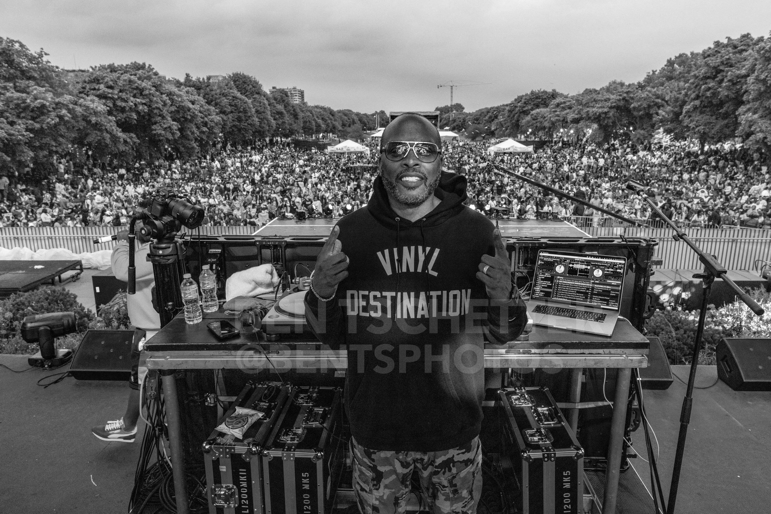DJJazzyJeff-HydeChicago-WM1.jpg