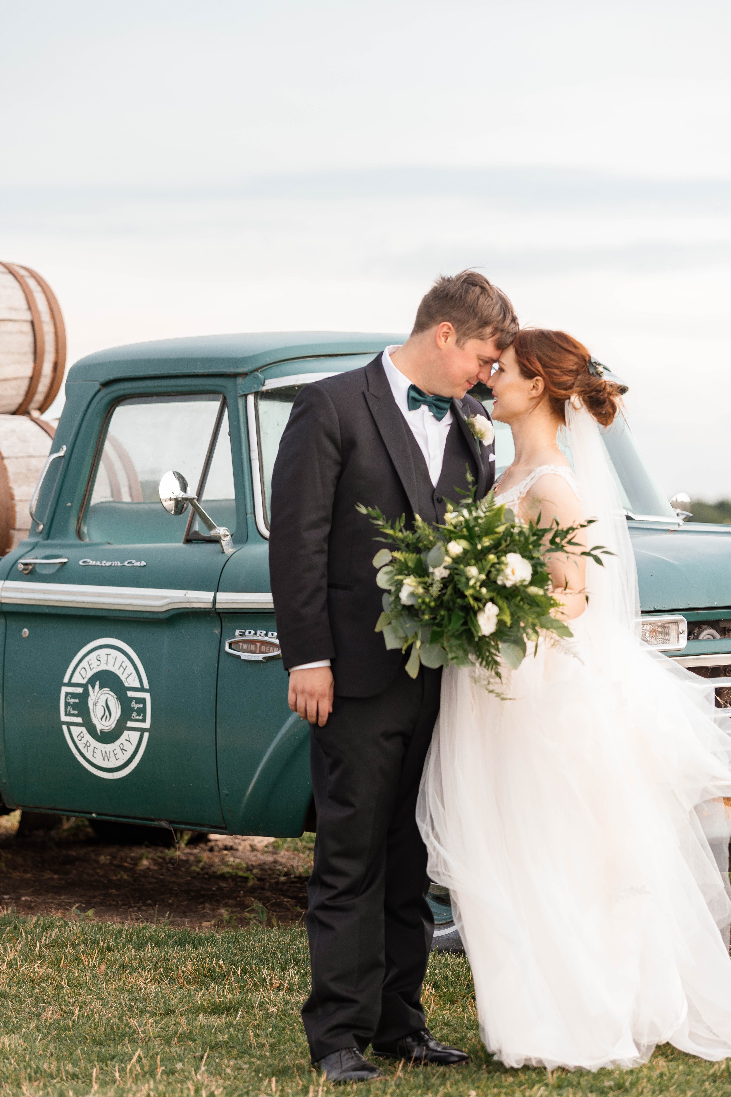 LoganEmmaSchmidt-Wedding072322-7.jpg