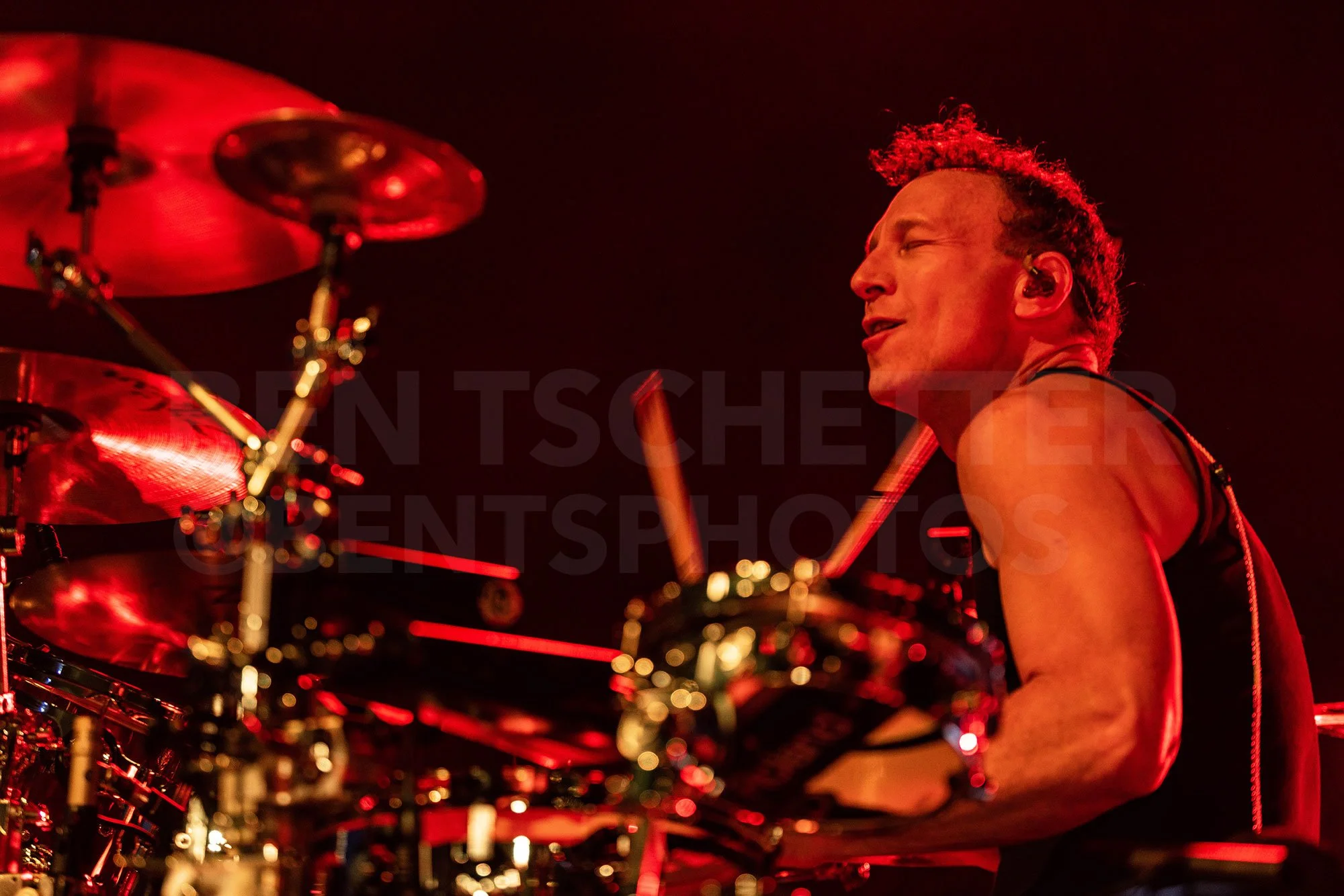 Janes-Addiction-Stephen-Perkins-Drummer.jpg