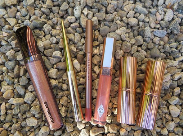 Bel Air, Los Angeles - How to create the perfect nude lip 👄...