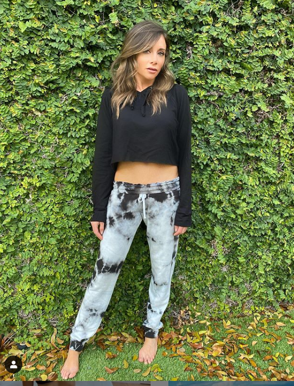 What’s your Monday outfit look 👀 like? ...