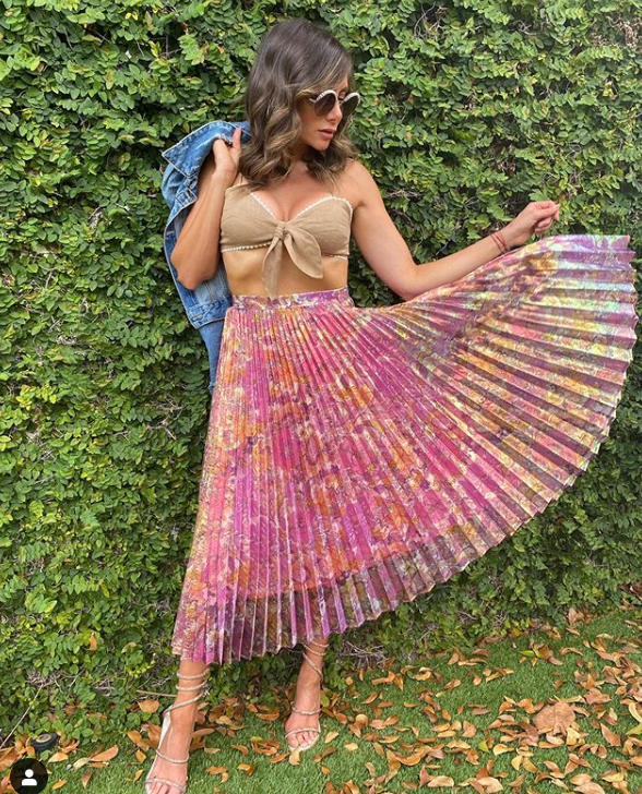 Playing in my closet and missing my favorite local store🤩