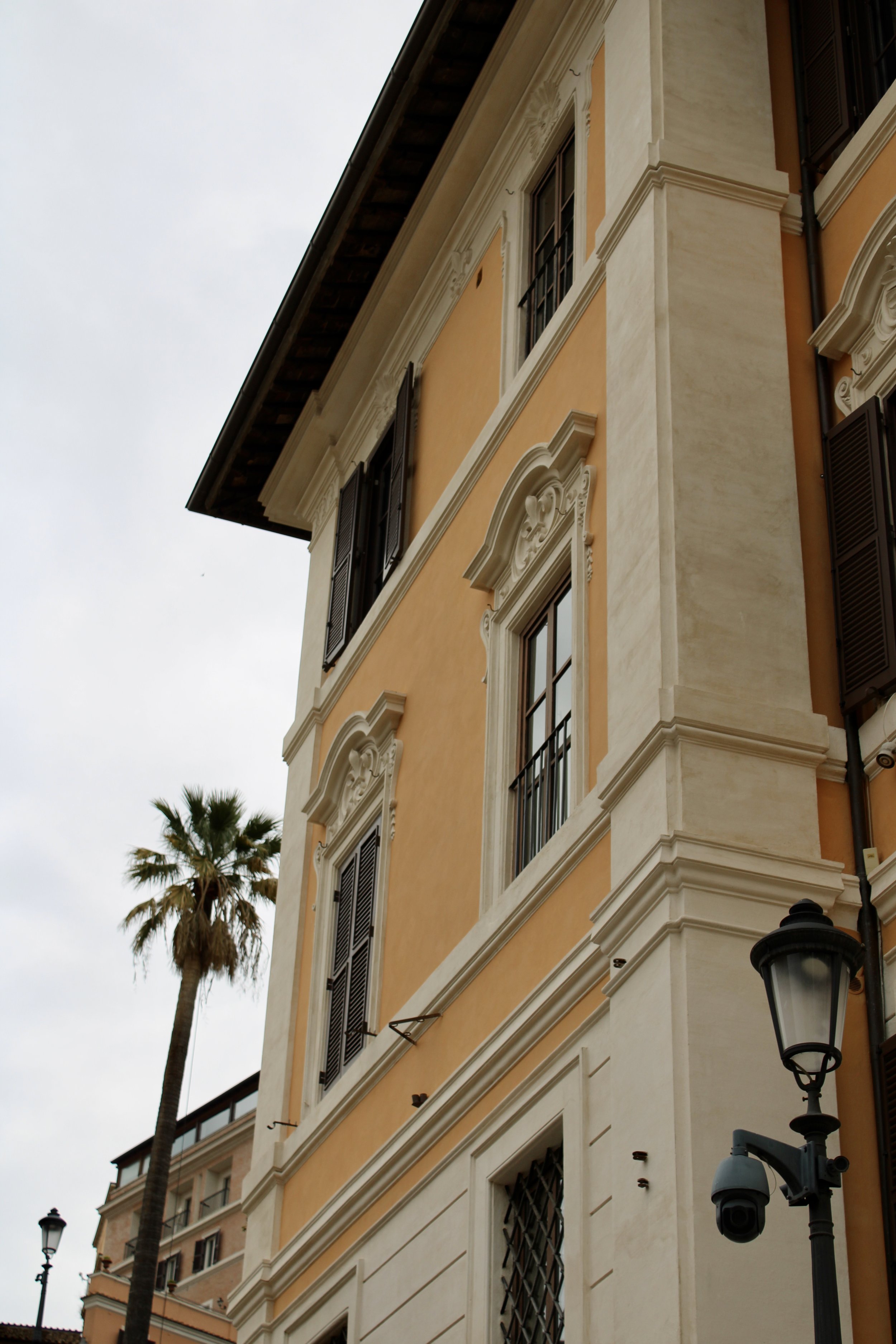 Walking through historic streets of Rome in one day