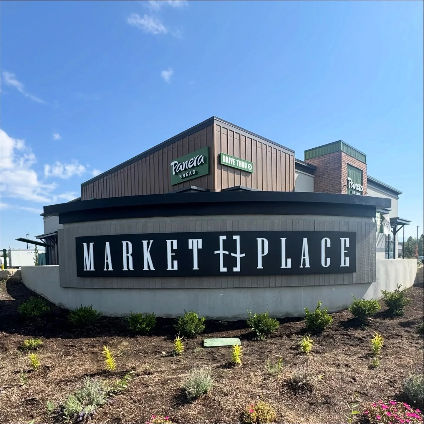 Recent installations throughout the Treasure Valley! Thank you for making #yoursignourbusiness 🤝