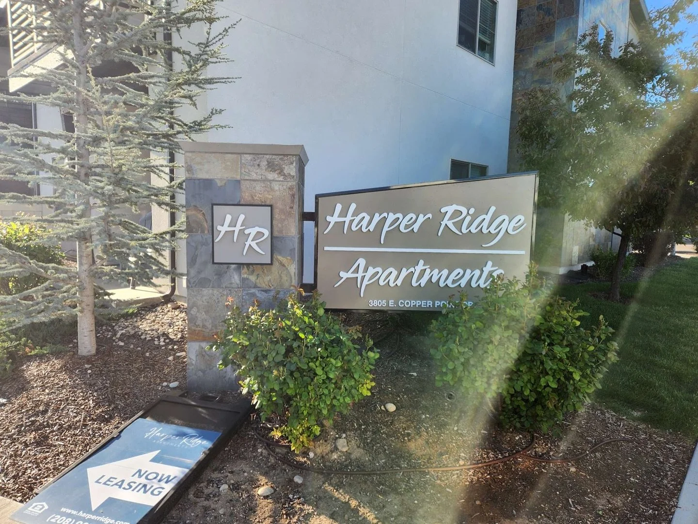 May installations show the depth and variety of work Apex Sign does around the treasure Valley from! 🪧✨
#vinyl #monumentrepair #subdivisionmonument #flatcutoutletters #skidsign