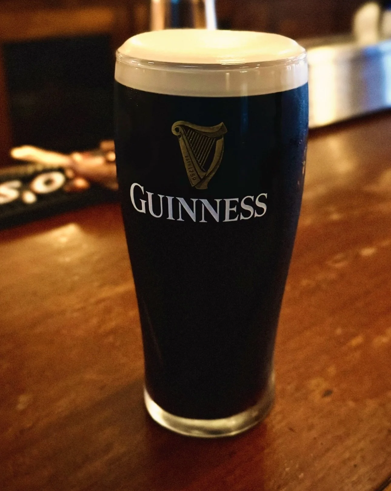 The weather is screaming: GET TO THE PUB! Six Nations Rugby with France vs Ireland at 3:10pm, and our weekly Traditional Irish Session tonight at 7pm!