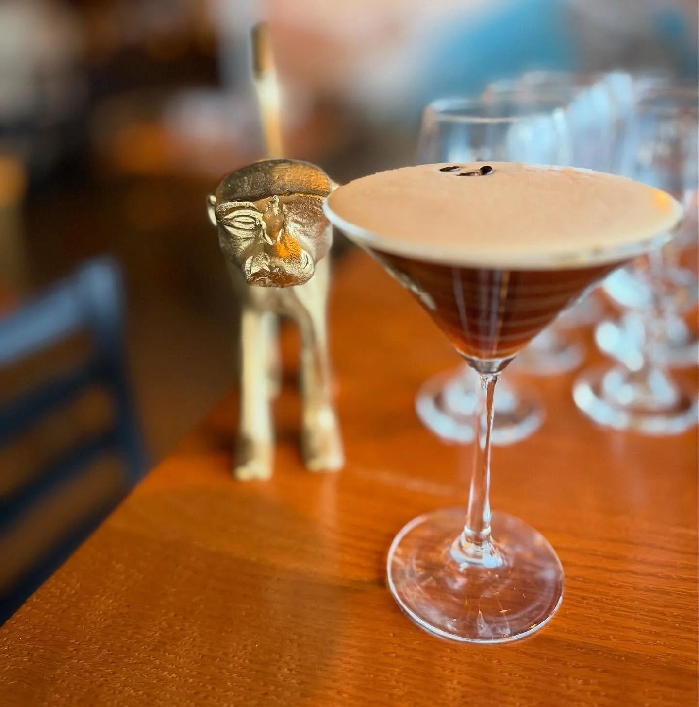 Salted caramel espresso martini crafted with fresh-brewed espresso, vanilla vodka, salted caramel Kahl&uacute;a, and dark cr&egrave;me de cacao ☕️🍸