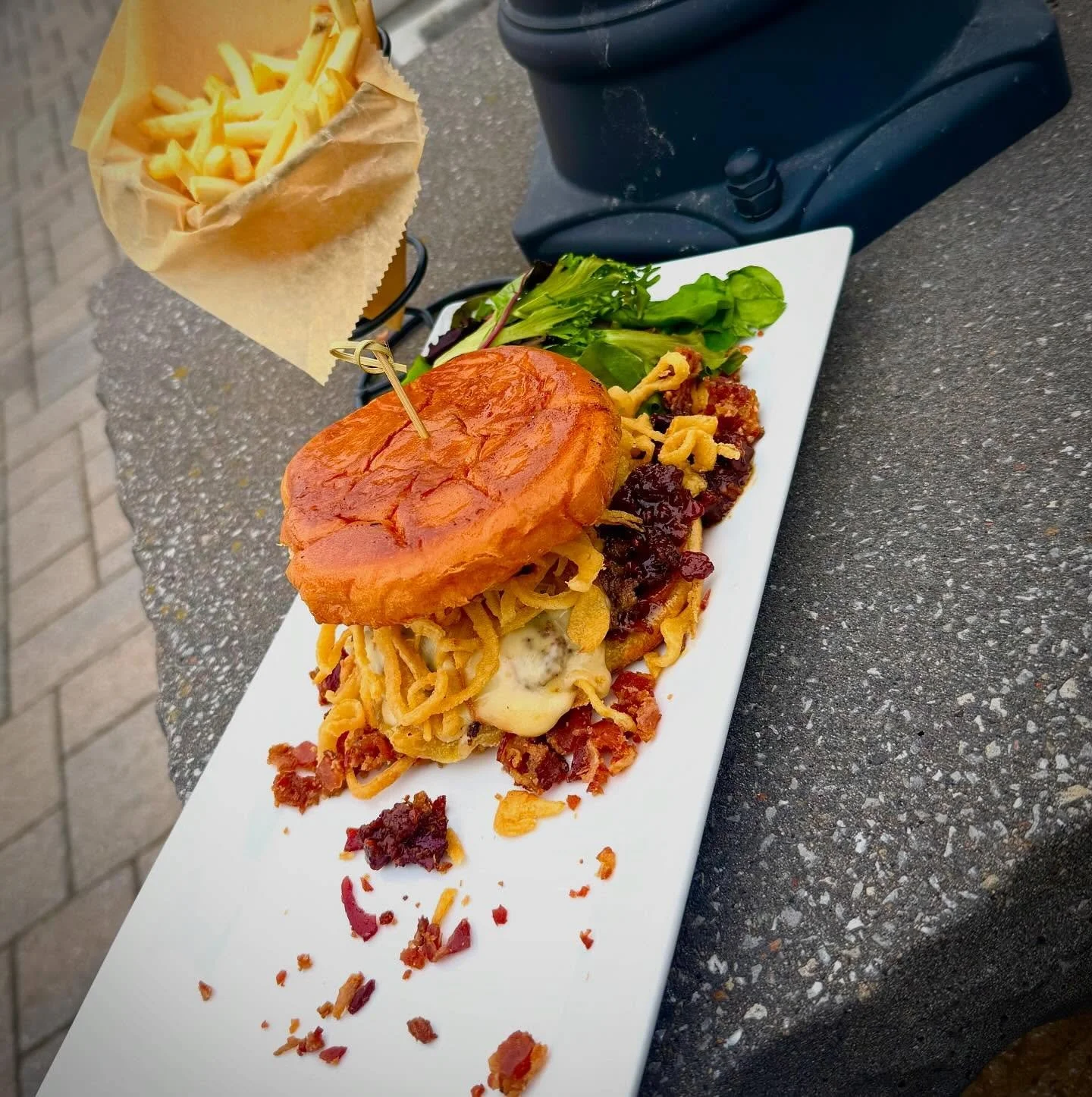 Our signature Peach Bourbon Smash Burger has been elevated to new heights with the finest smashed burger buns available.

These double-hand-pressed angus beef smash patties are cooked to perfection and served on double-toasted martins potato buns. Th