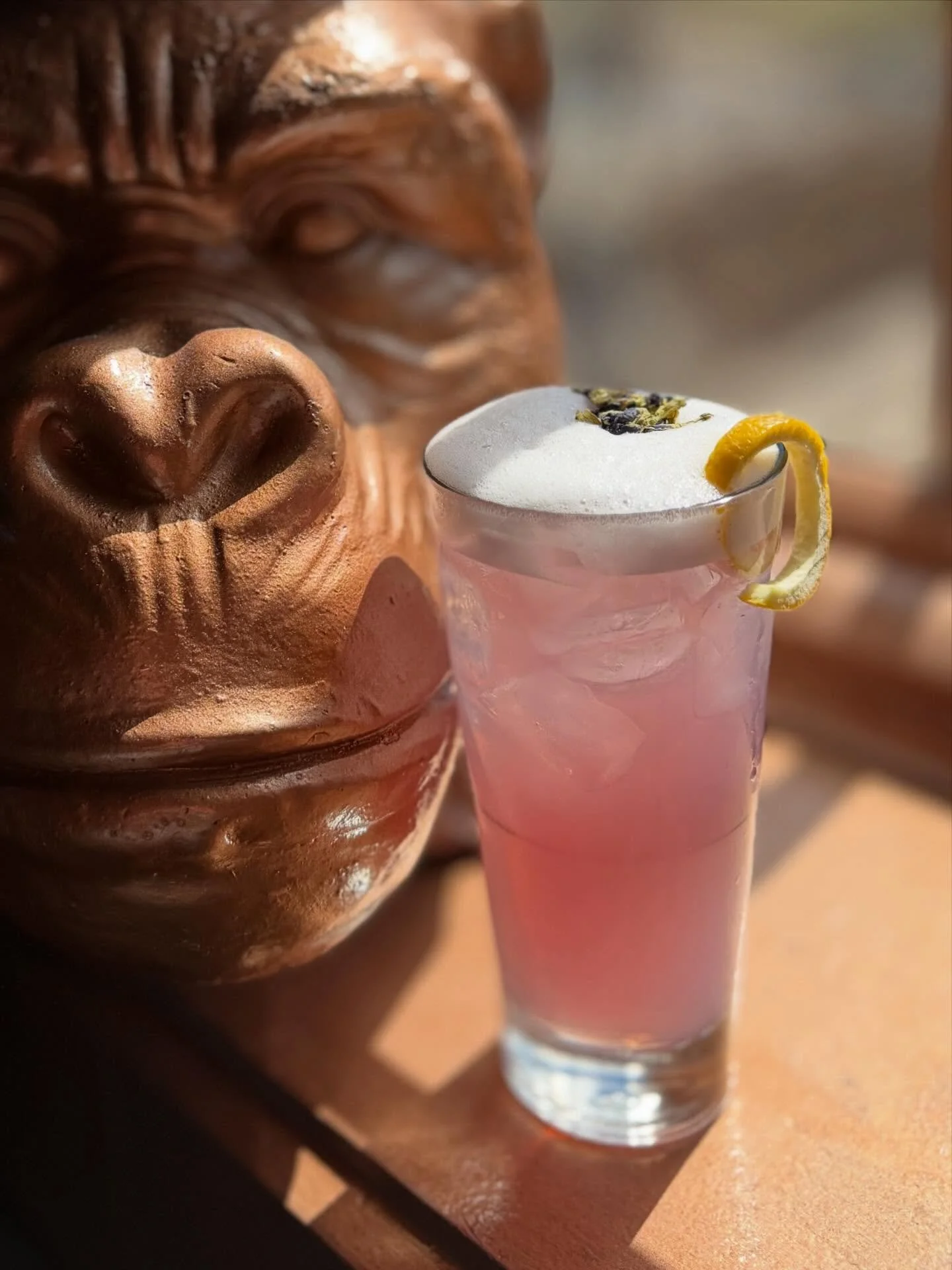 Come try our new refreshing hit the Purple Haze shaken with Vanilla vodka, Elderflower, Hibiscus, Lemon, lime and Pea-flower extract