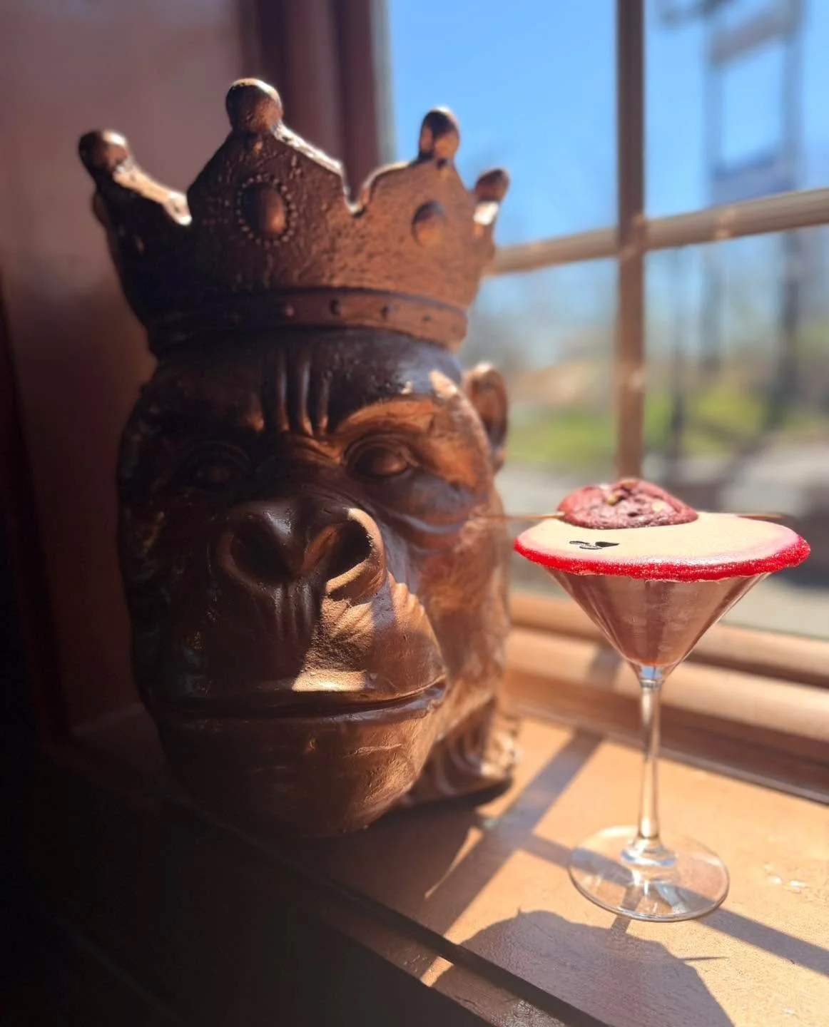 Dessert meets espresso in this Red Velvet Espresso Martini ❤️☕️ 

Made with smooth vodka, rich espresso, coffee liqueur, and a hint of red velvet sweetness for that iconic cocoa-vanilla vibe. Silky, bold, and just indulgent enough, finished with a re