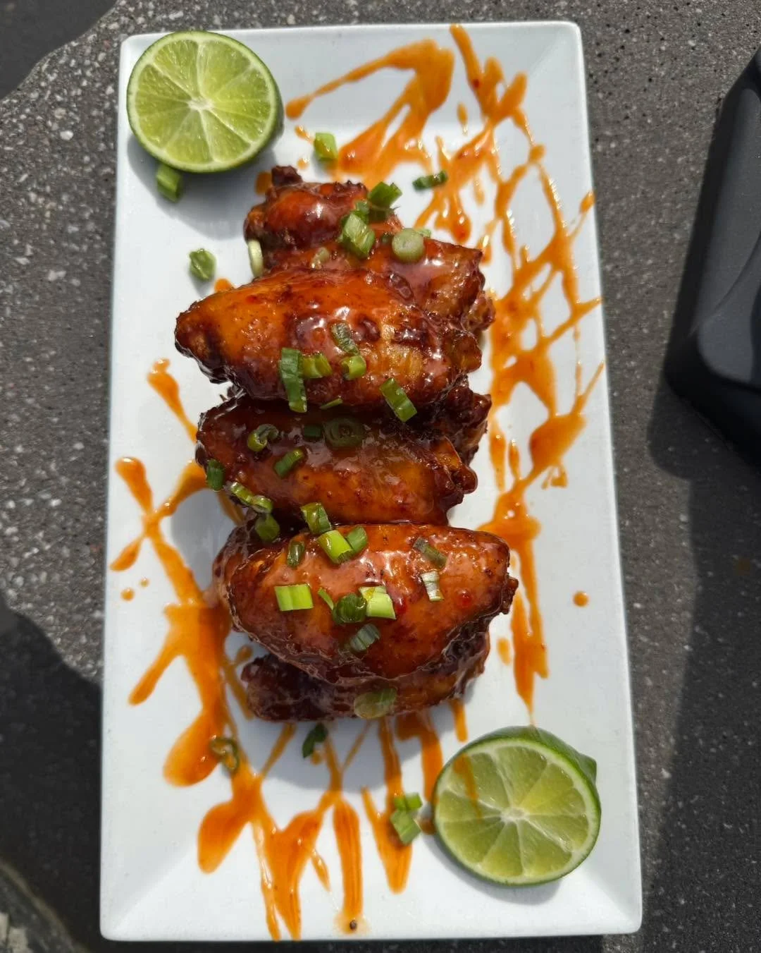 Sweet meets heat in every bite with our Sweet Chili Guava Wings

Jumbo wings rubbed, baked, fried crispy, then tossed in a house-made spicy guava glaze that hits just right. Finished with fresh lime + green onions for that extra pop. 🍗🔥

#Newington