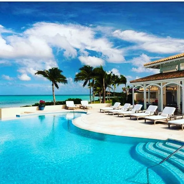 #visitantigua #poolwithaview #luxuryhotels #jumbybay