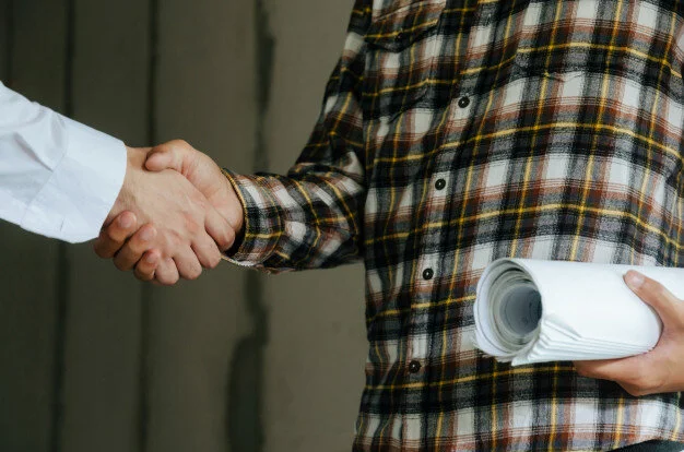 worker-team-contractor-handshake-with-engineer-after-meeting-project-contract-construction-site_33829-186.jpg
