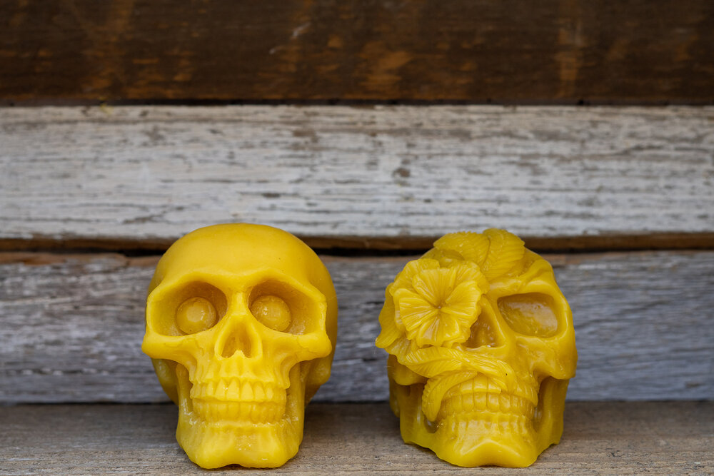 Yellow Skull Candle – Bees Light Candles