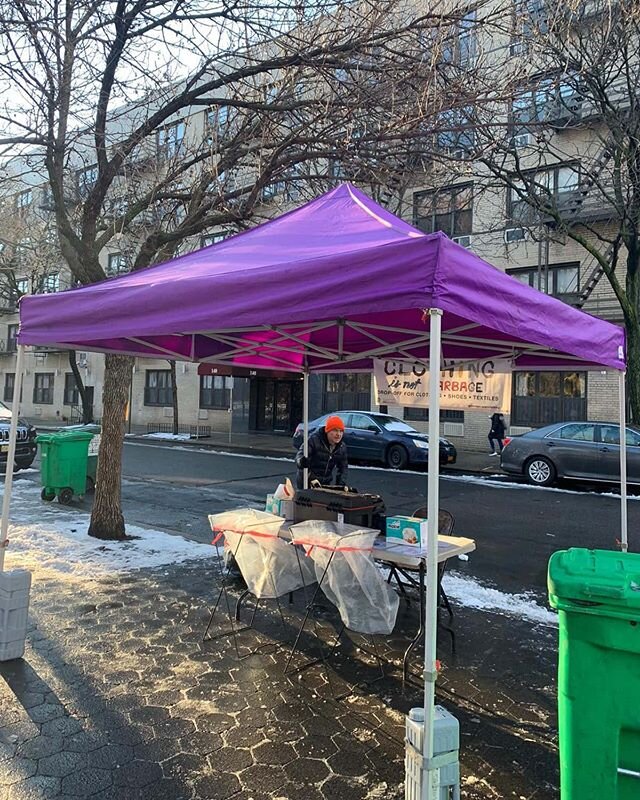 We don't let a little snow get in the way of providing service for our favorite people.  Should be a beautiful day. Come out and say hi.

#clothingisnotgarbage #fashion #reuse #sustainable #recycle #clothing #circular #feedthemonster