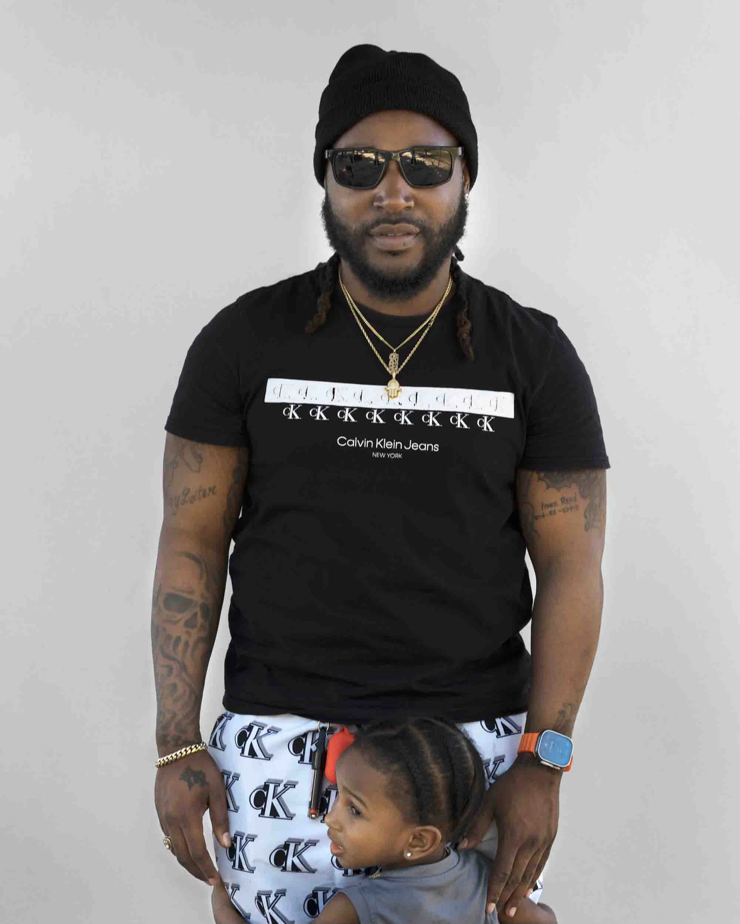 Father_and_child_South_Beach_Land_of_Flowers.jpg