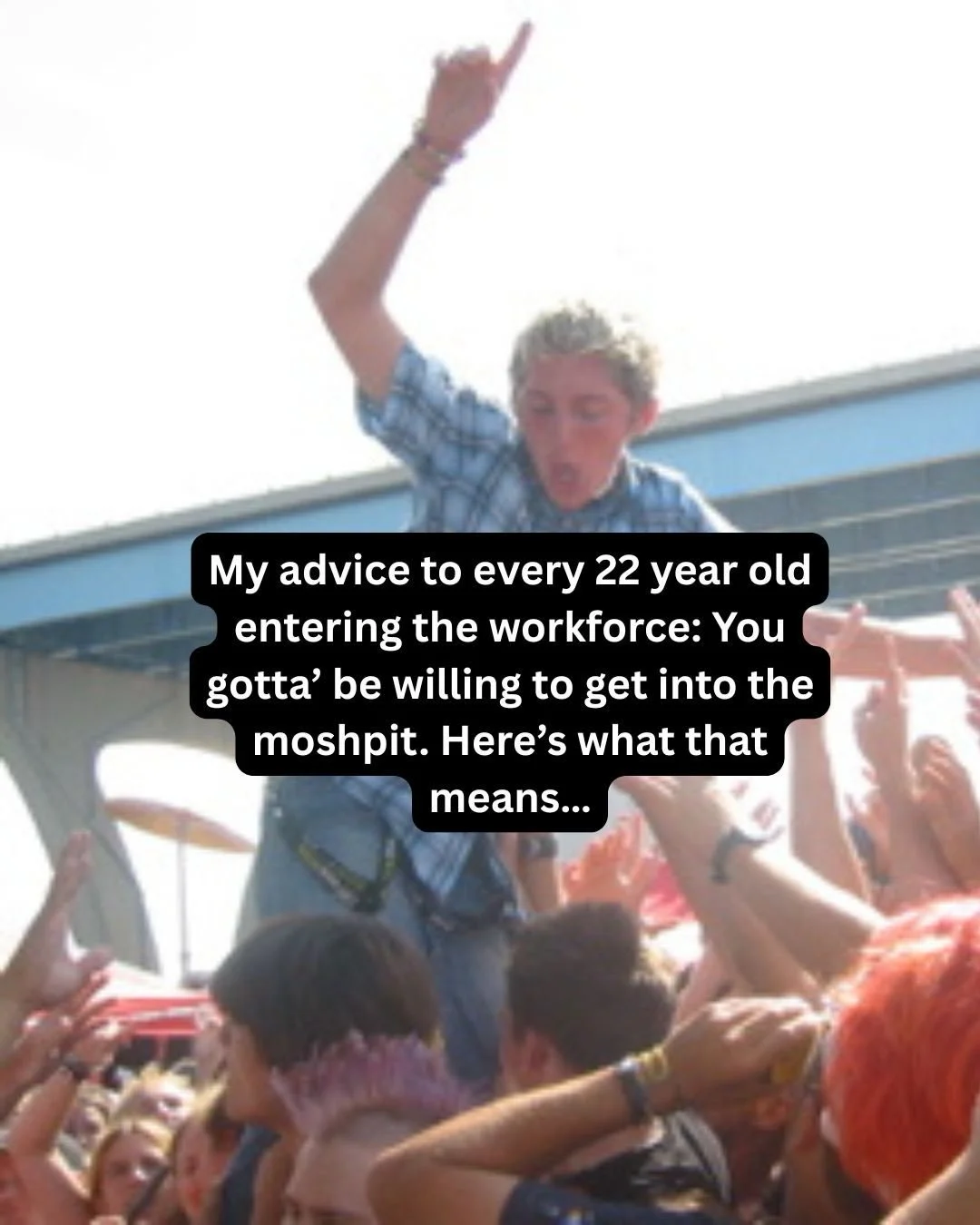 2002, my first job out of college was as a punk rock journalist for the @vanswarpedtour .Sixty days. No WiFi. No smartphone. No upload button. Just a tour bus, an early digital camera, a notebook, a deadline, a laptop, and a lot of bands, skaters, ro