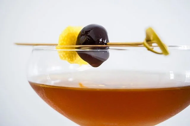 I remember my time in Paris quite fondly: the cold, musky air of the Seine, the timeless architecture, the friendly locals greeting me, &ldquo;t&ecirc;te de noeud&rdquo; wherever I went. Ah, every sip of the Bijou takes me back to the days when I fel