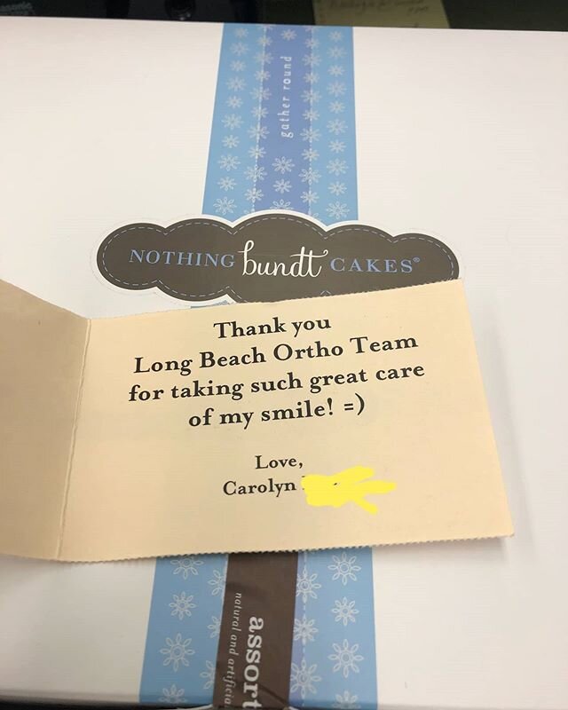 Thank you Carolyn for the delicious goodies!! We love taking care of your smile 😁🤗 The last video is 'if your orthodontist was a Kardashian...' 😂
.
.
.
#longbeachdentist #longbeachorthodontist #longbeachorthodontics #longbeach #sealbeach #smallbus