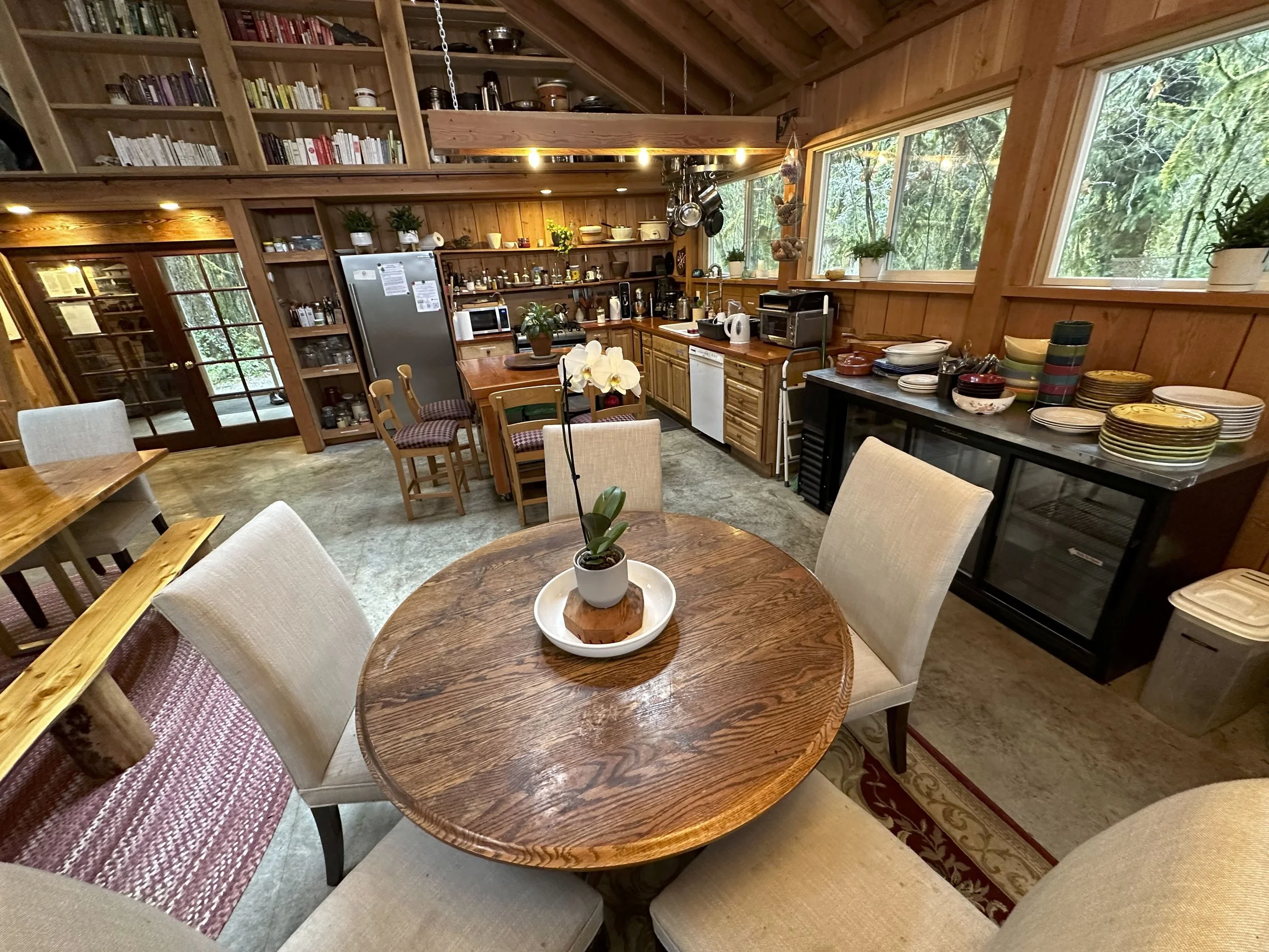 Communal Lodge Interior 2023 - 7.jpeg