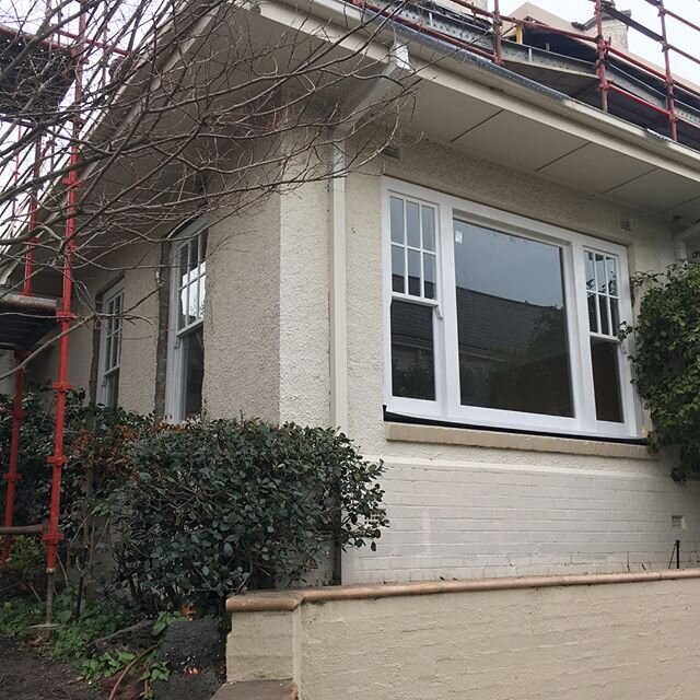 #doublehungwindows #colonialdoublehung #melbourne #melbournewindowservices #toorak #toorak3142 #bespokewindow #joinery