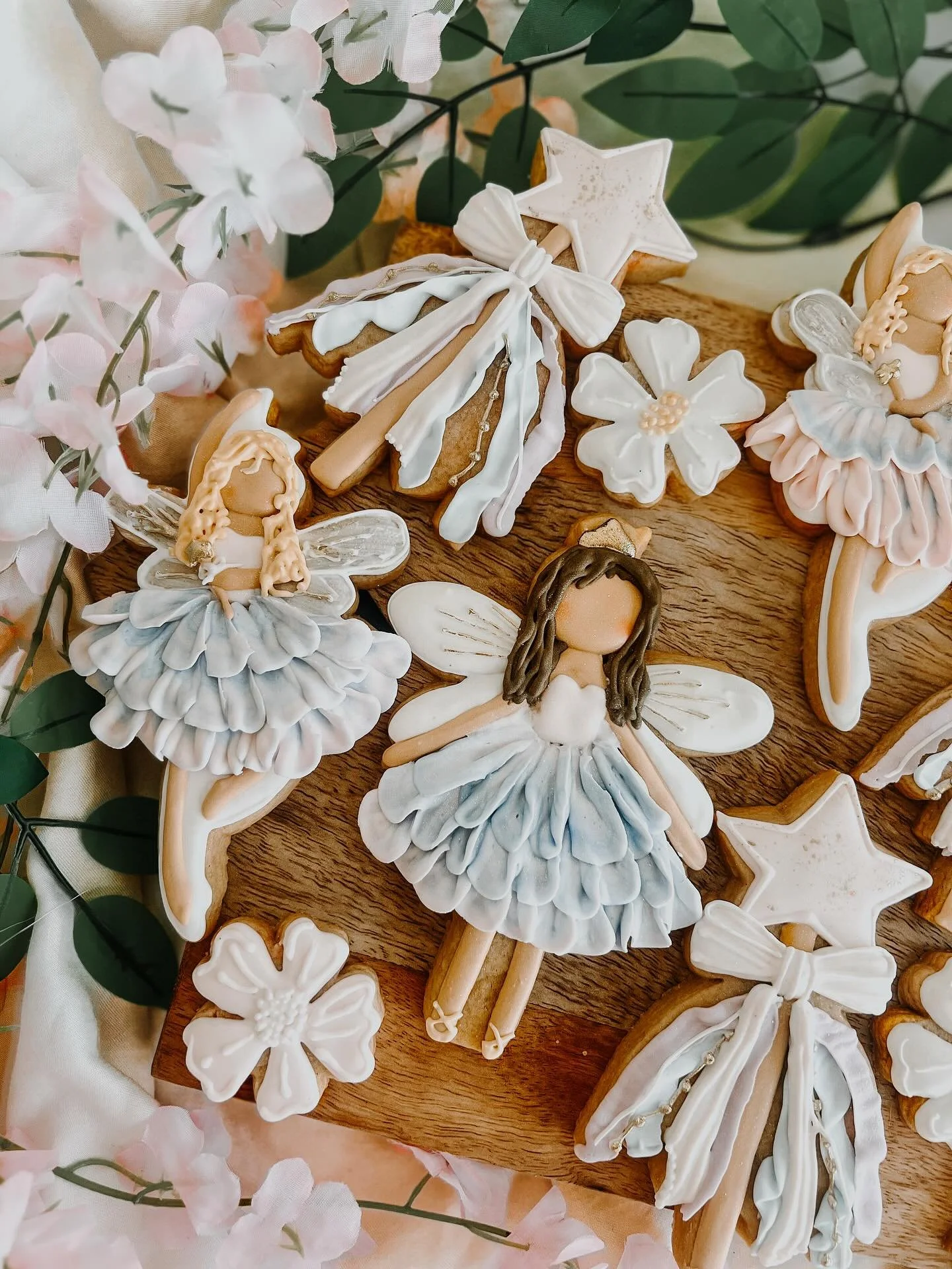 My twin fairies are 7 years old today! 🥹 Here&rsquo;s a little sneak peek at their birthday cookies for their fairy themed party tomorrow! 🥰 🧚🏻&zwj;♂️ 

Cutters are tagged 🫶🏽

#fairycookies #royalicing #fairyparty #7thbirthdayparty #ocalafl #oc