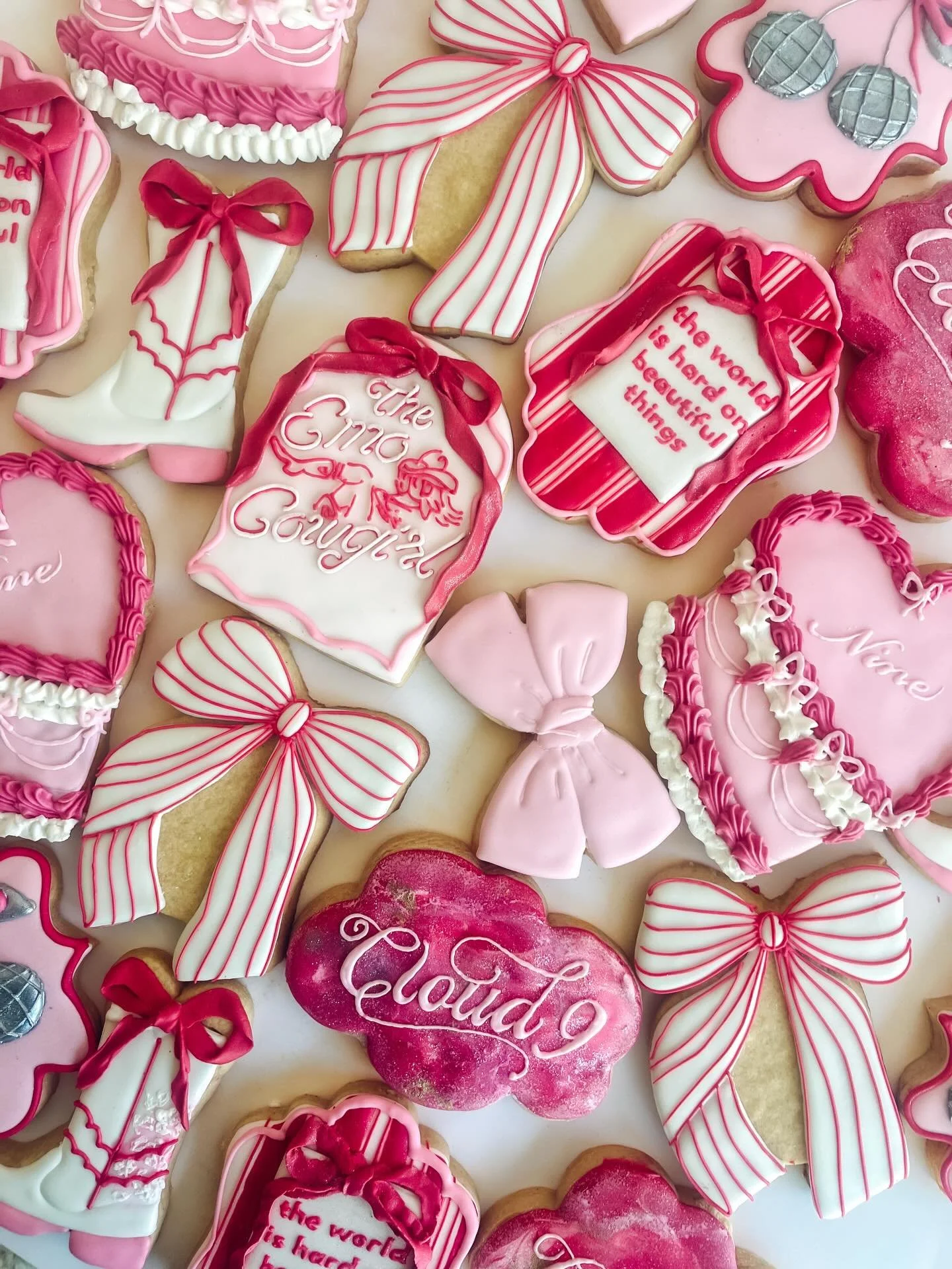 💕☁️ Cloud 9 ☁️💕 

9th birthday cookies for a Megan Moroney fan, based on her new album&rsquo;s aesthetic (and a little dash of her &ldquo;Emo Cowgirl&rdquo; pop up bar 🪩🎀)!

Happy birthday, Harper! And thank you again, Elizabeth! Hope you have th