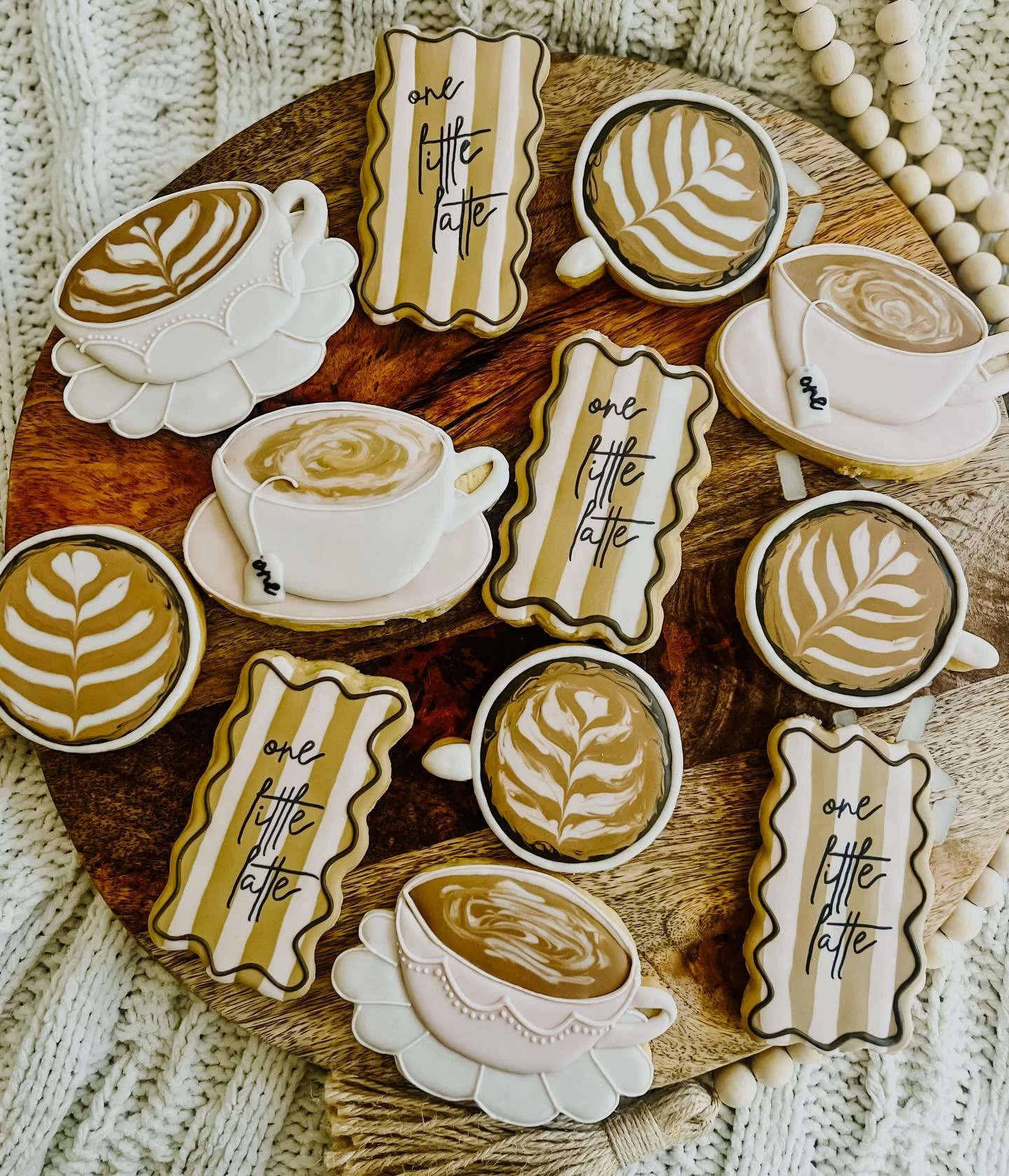 ☕️ One Little Latte ☕️ 

First custom order of 2026, and the theme feels so appropriate, because I kinda feel like we&rsquo;re all struggling to wake up again after the holidays. 🥴

Here&rsquo;s to 6 AM mornings, car line, races to the bus stop, and