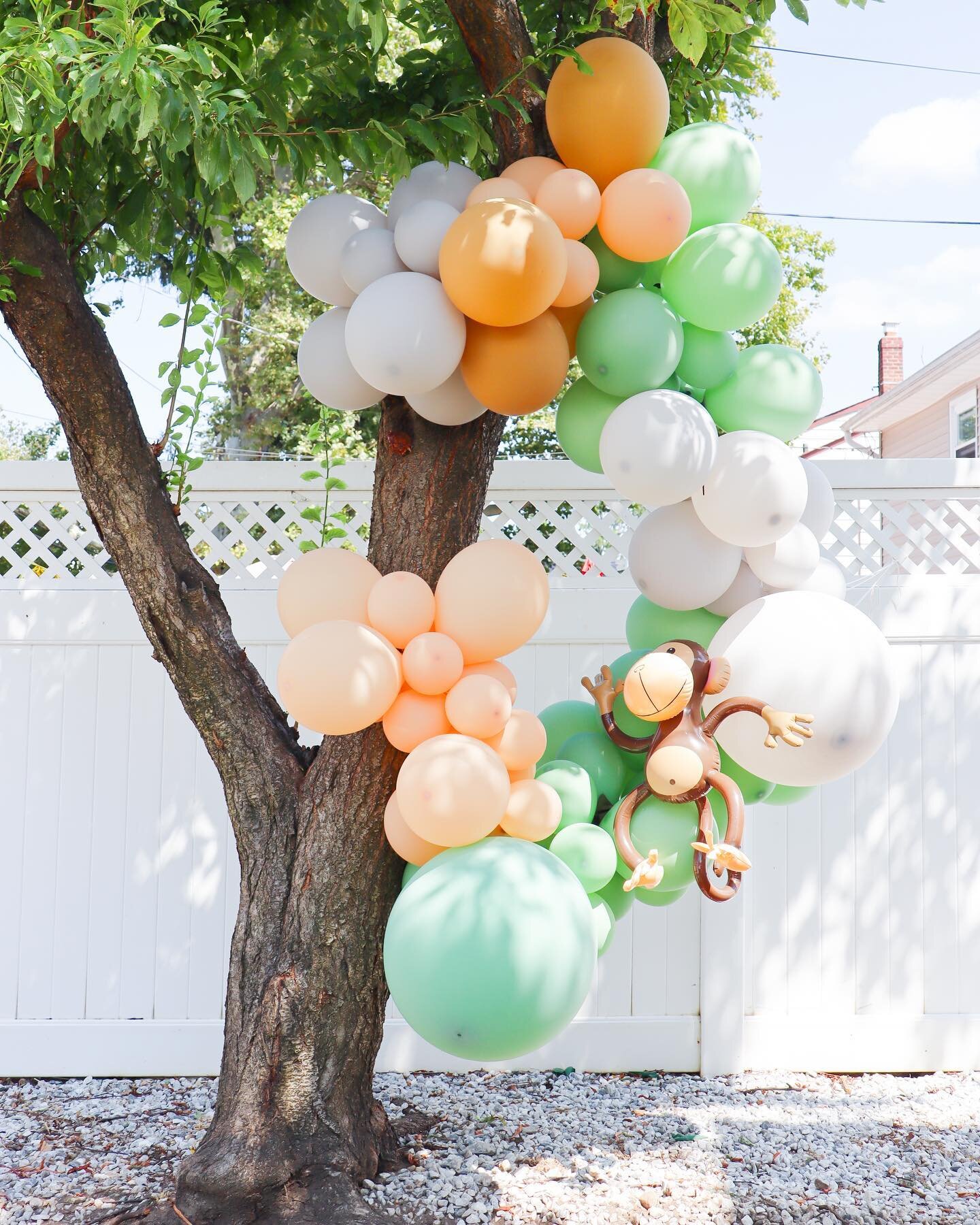 Our kids bring out the kid in us. #balloonarch #balloondecor #balloongarland #balloons
