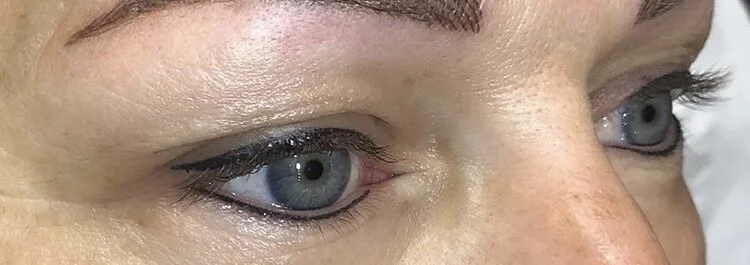  Eye liner haut et bas 