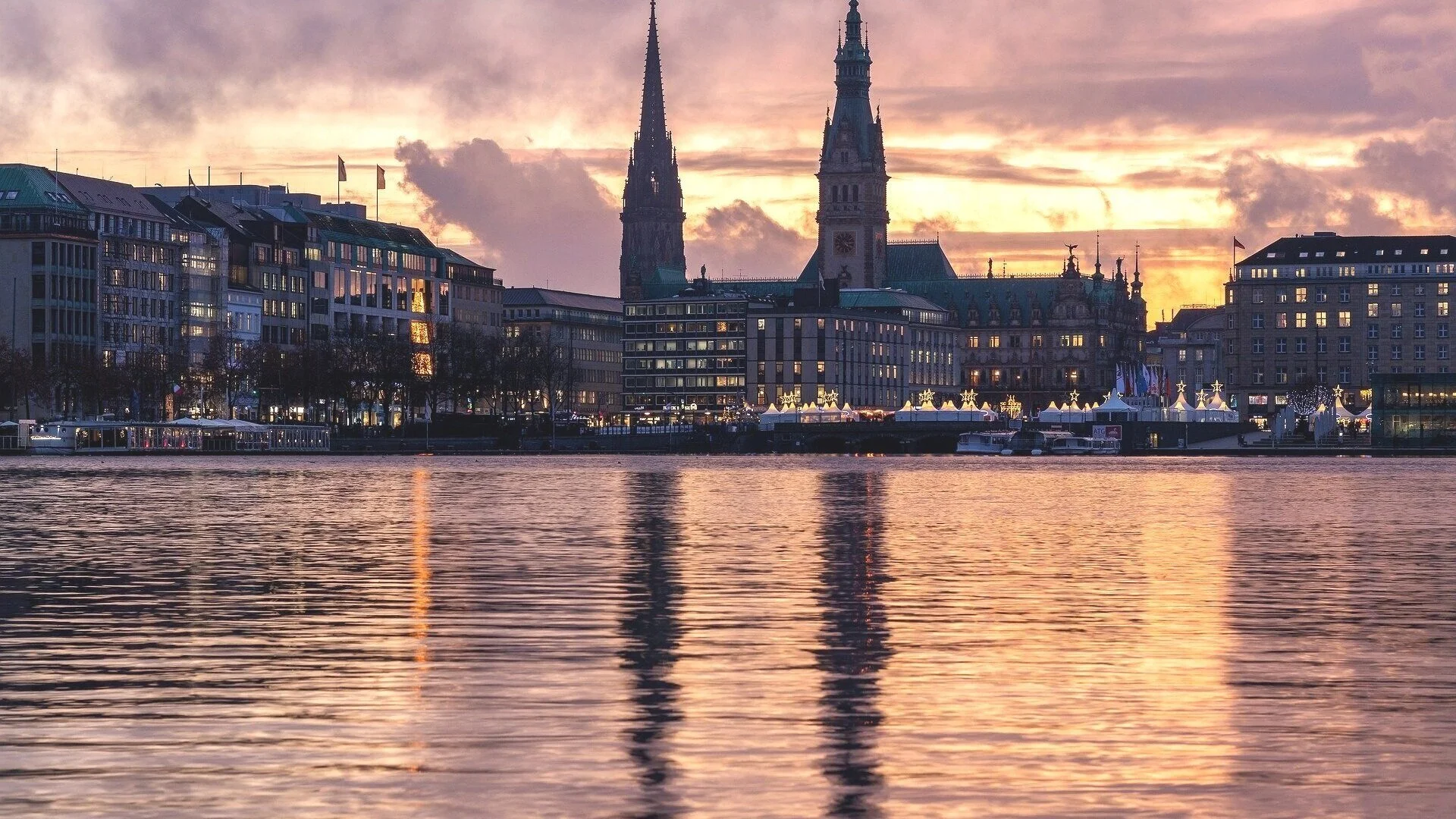 hamburg-4667427_1920%2B%25281%2529.jpg