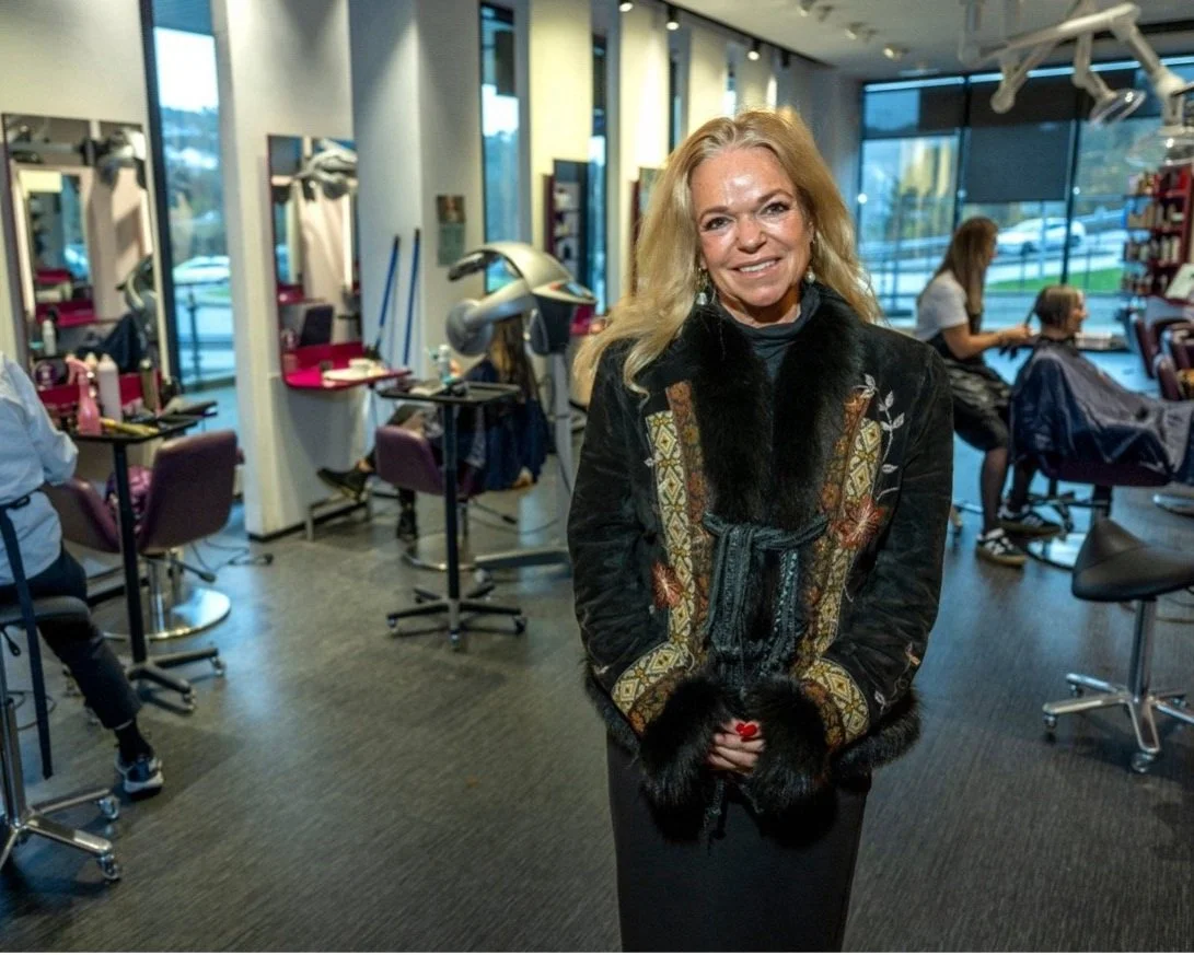 "Uvanlig lavt sykefravær: Slik holder frisørene seg friske"