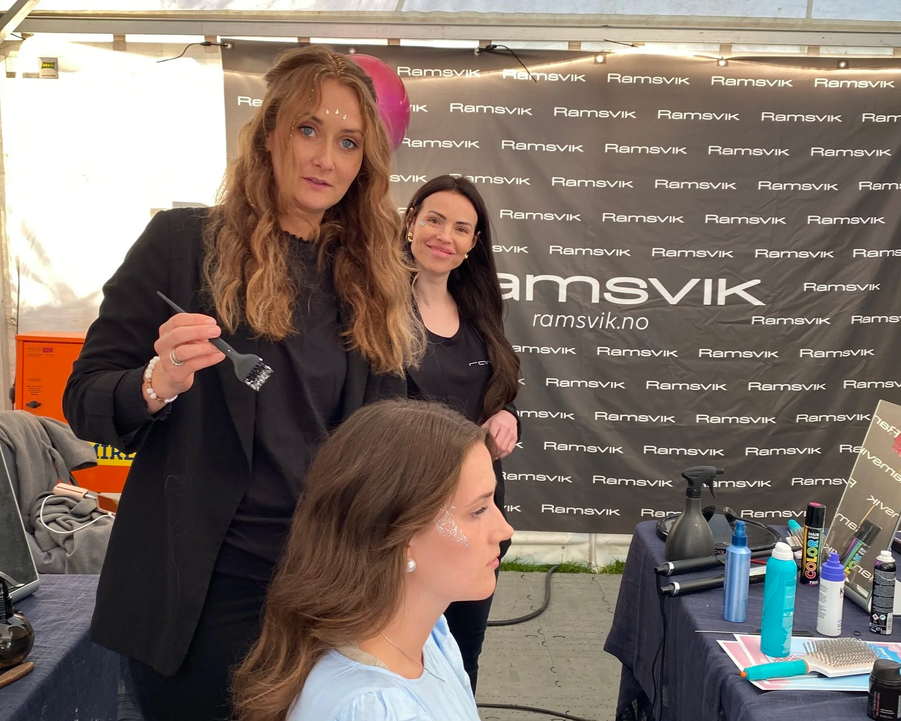 Takk for oss, Feelings!