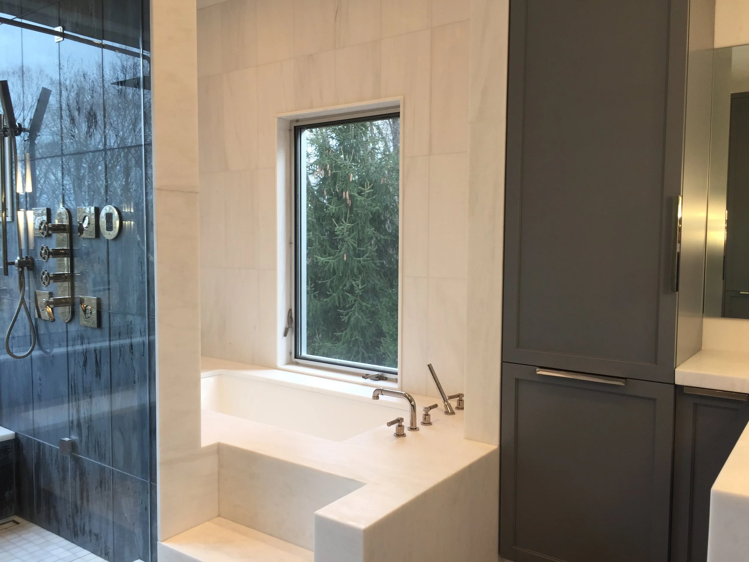 BATHROOMS →