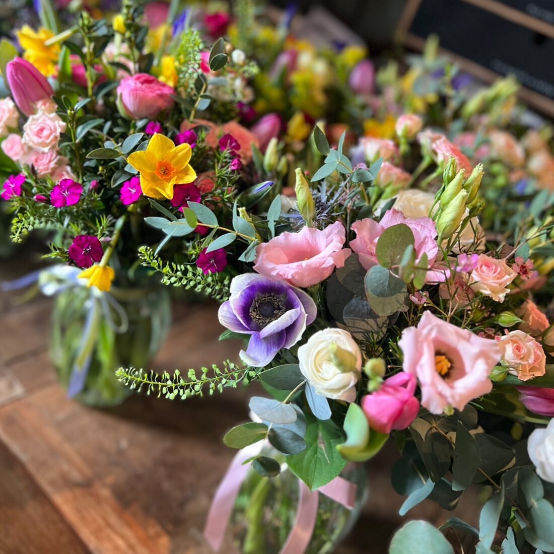 Wow what an amazing Mother&rsquo;s Day! Thank you to all our customers for keeping us as busy as ever🫶
We hope you mums have been spoilt and are enjoying your well deserved flowers!💐 
#mothersday2024 #flowers #florist #bouquet