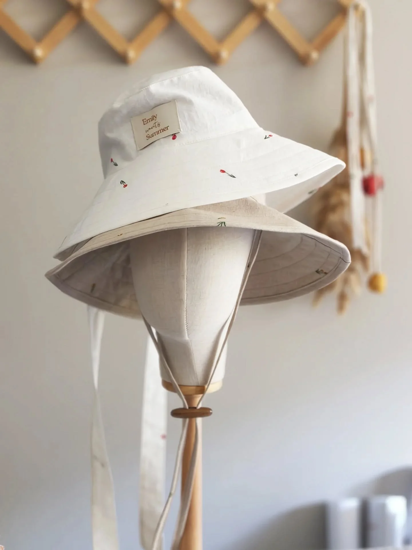 Tulips 🌷 
.
.
.
#hat #handmadehat #sewing #smallbusinesses