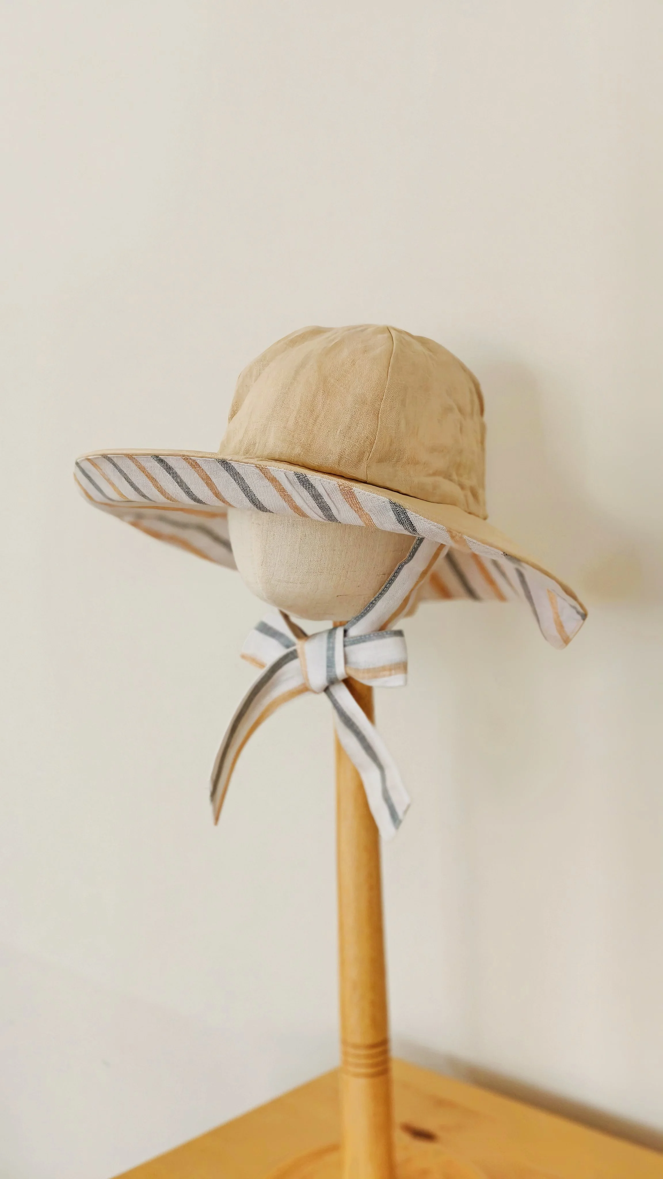 French Linen - Kids Pure Linen Summer Wide Brim Sun hat in Lemon