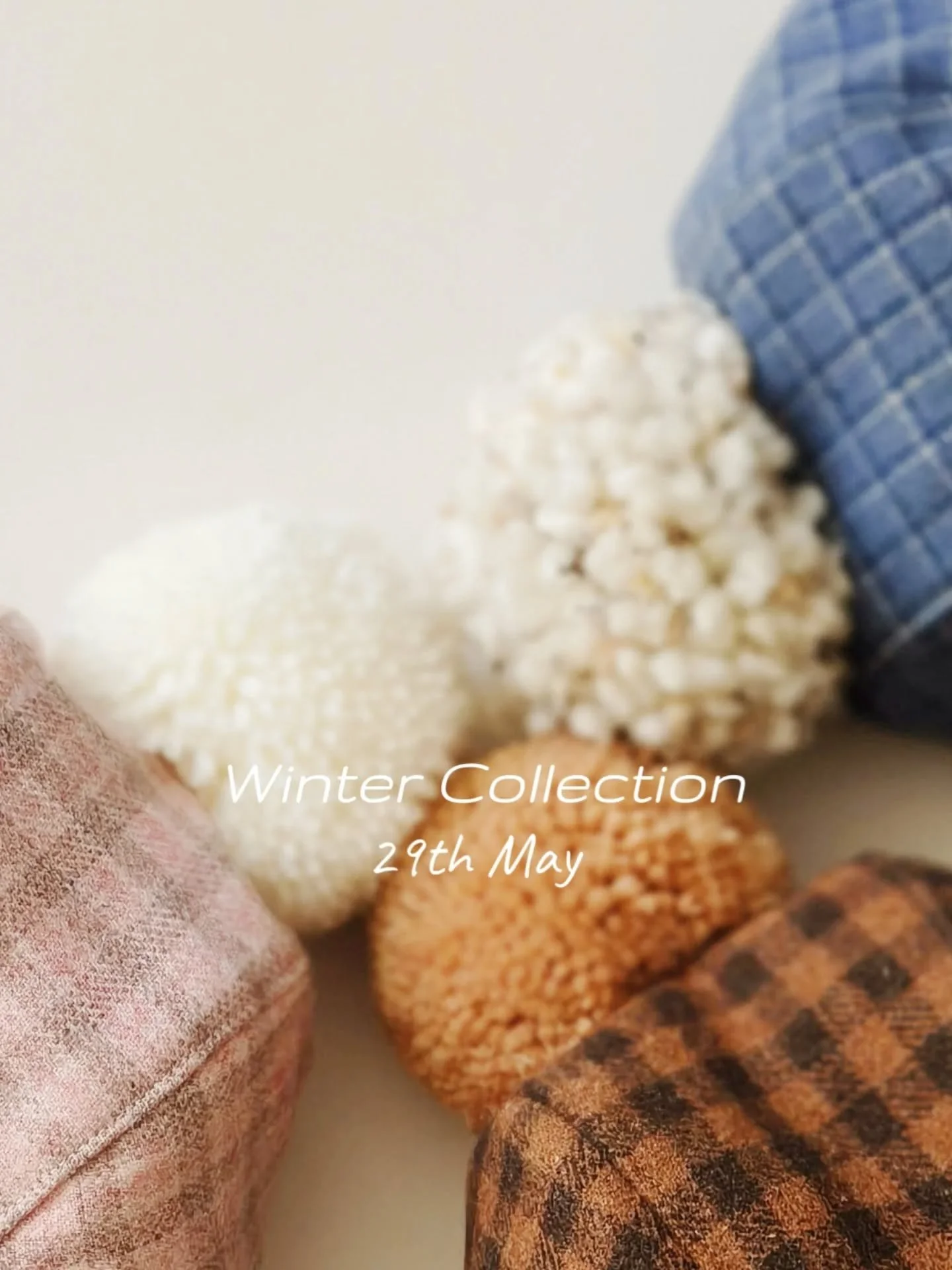Each little baby cheek deserves to be sweetly framed by a cozy warm wool pom pom bonnet. 
.
.
.
#bonnet #babybonnets #winterbonnet
