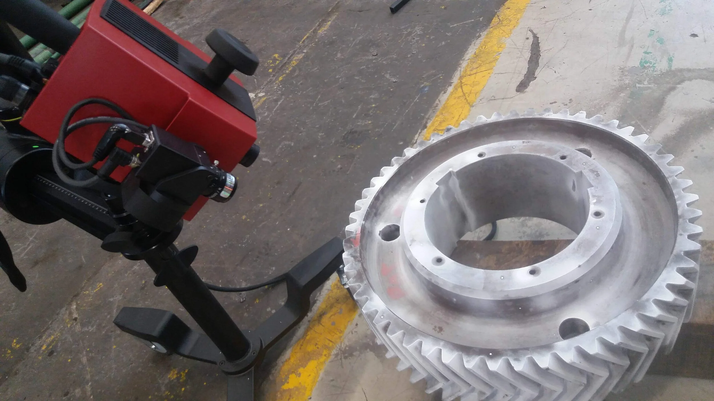 Scanning of gear (reverse engineering process).2019