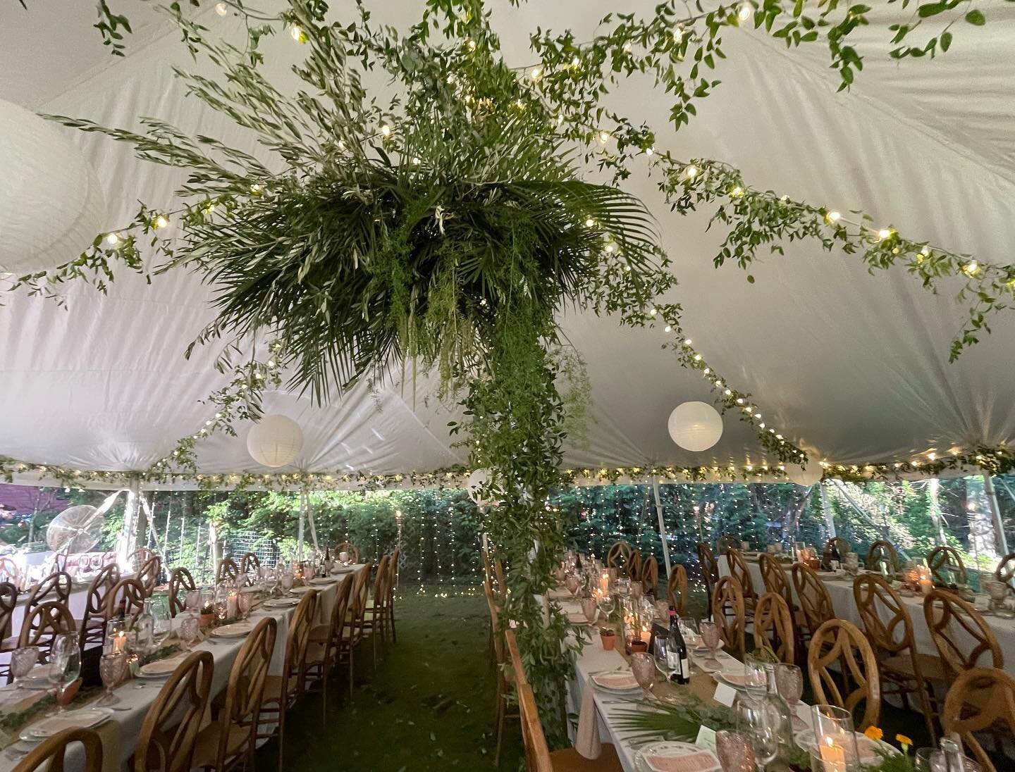 Hanging installation and tent decor for New Buffalo, MI wedding last summer. 💚 

Thanks to my great partners on this destination wedding @champagneswani and @kchewks 🌼