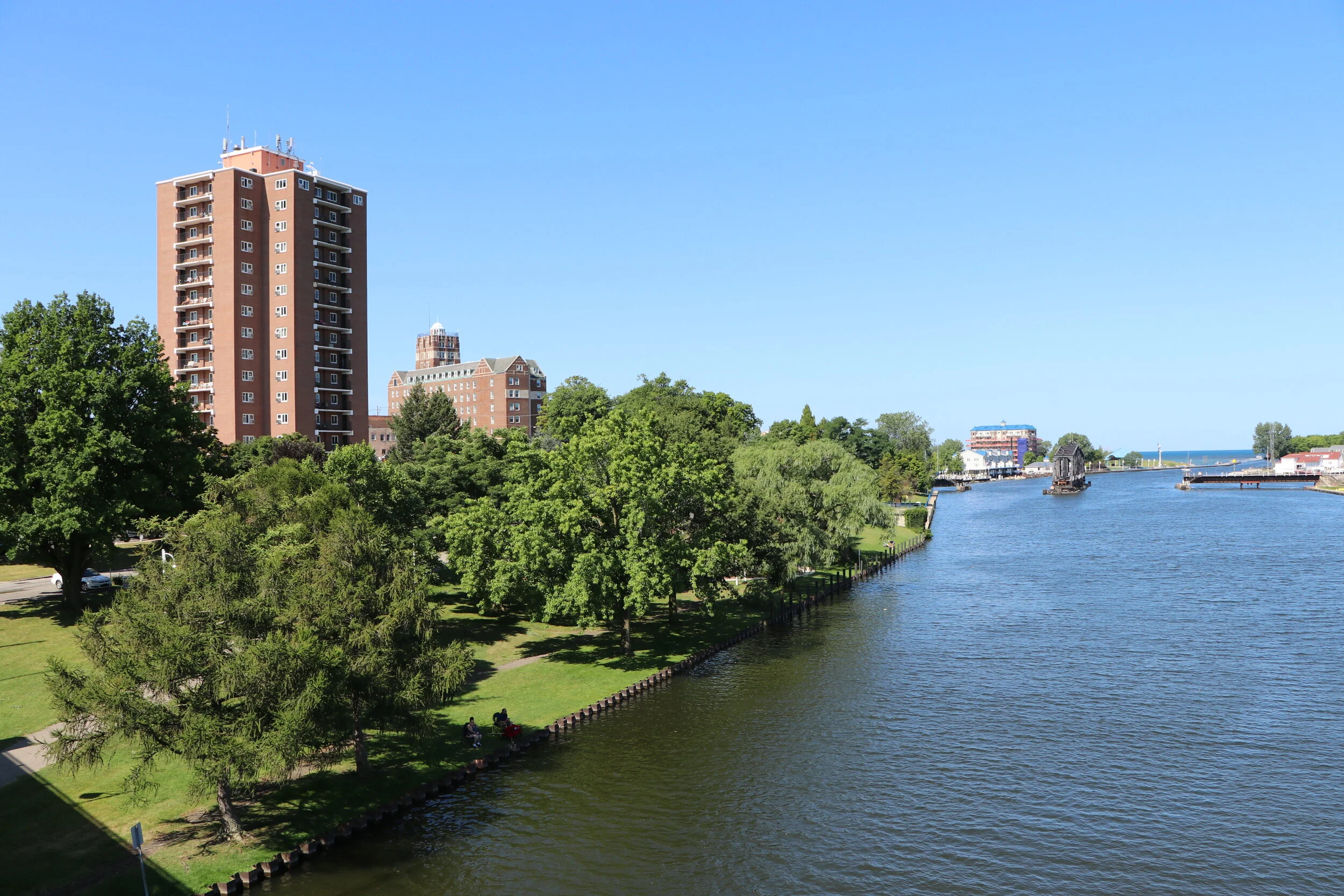 RIVER-LAKE.JPG