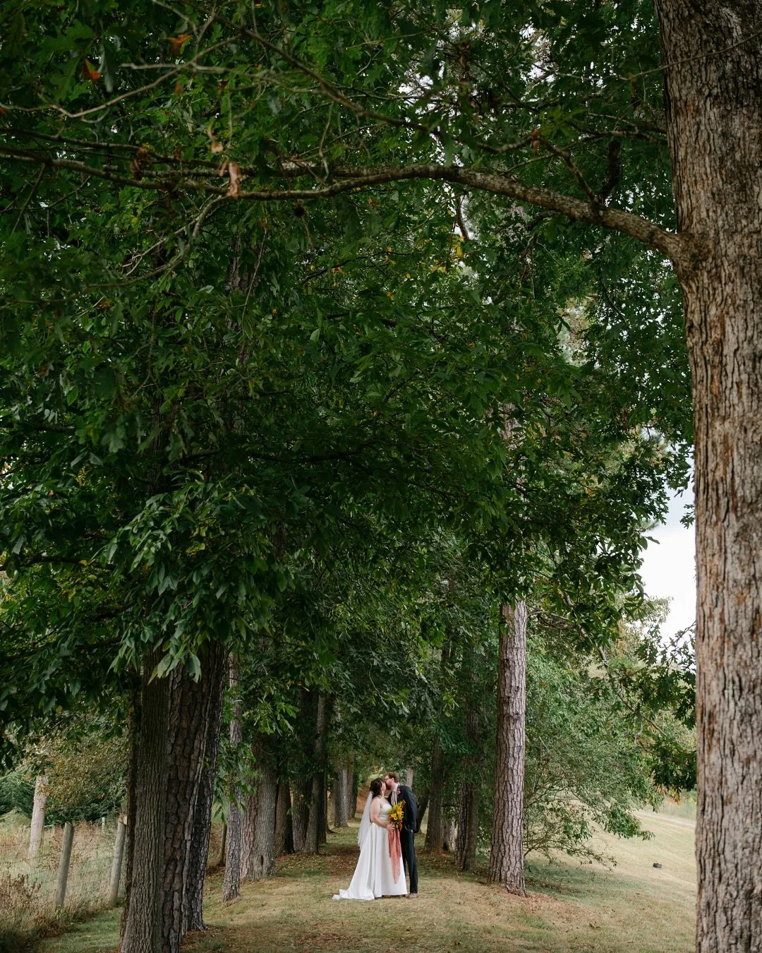 After 9 years together, these two said &ldquo;I do&rdquo; on a dreamy farm surrounded by guests from all over the country. I knew they were my kind of couple when I saw The Velvet Underground and The Smiths on their playlist.

The flower girl? A tota