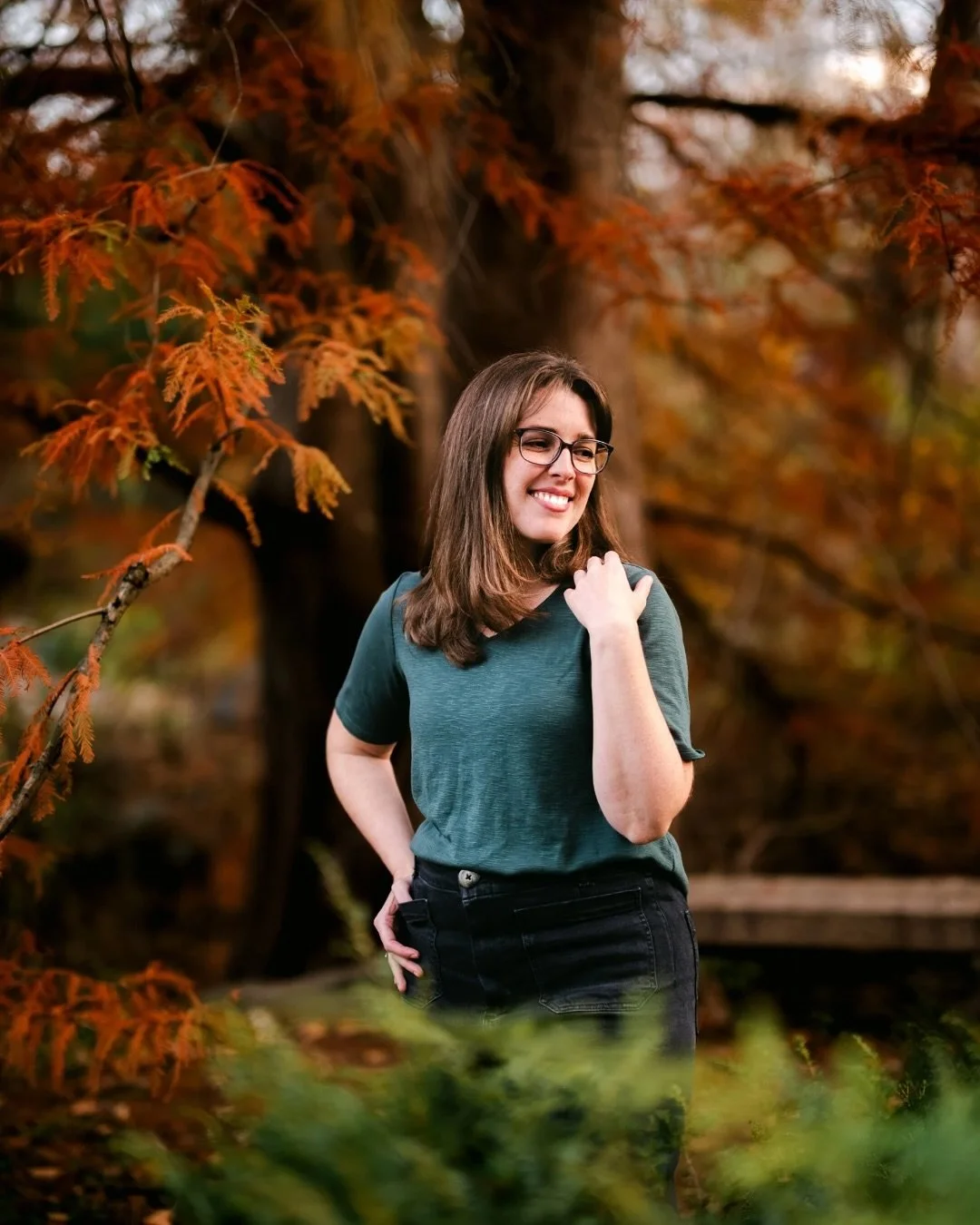 I&rsquo;ve been enjoying all of the solo portraits this fall. Also, how do I always forget how pretty a cedar tree gets in fall?

#ashevillephotographer #ashevilleportraitphotographer #fallcolors #cedartree