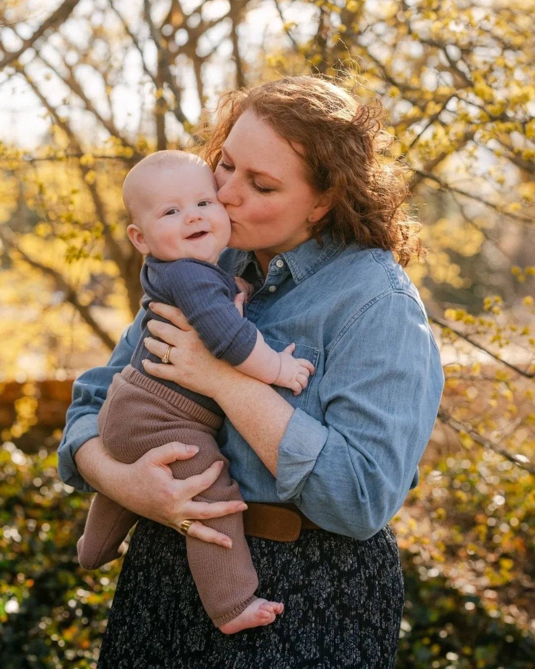 There is nothing more rewarding than watching a family grow. I first met these two at their wedding, and getting to capture them again with their newest addition was the perfect way to kick off the season.
After such a snowy winter here in Asheville,