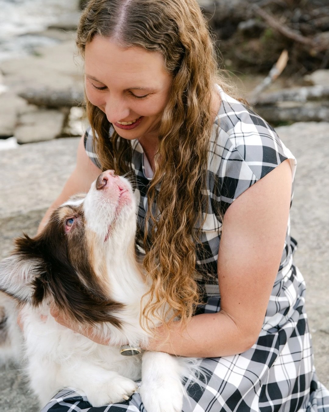 Documenting a family year after year is one of the greatest honors of this job. You don&rsquo;t just see them grow; you see their story evolve.

This spring session was particularly special. We made sure to give Solea all the extra love during what m