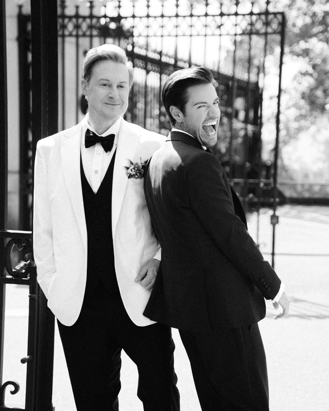 The main event!! 🖤🥂 I&rsquo;ve been absolutely bursting at the seams waiting to share this gallery.

What I love most about this couple is how effortlessly they balanced the grand, classic elegance of the Biltmore with their own completely playful 
