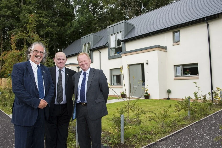 General 5 — LUSS ESTATES