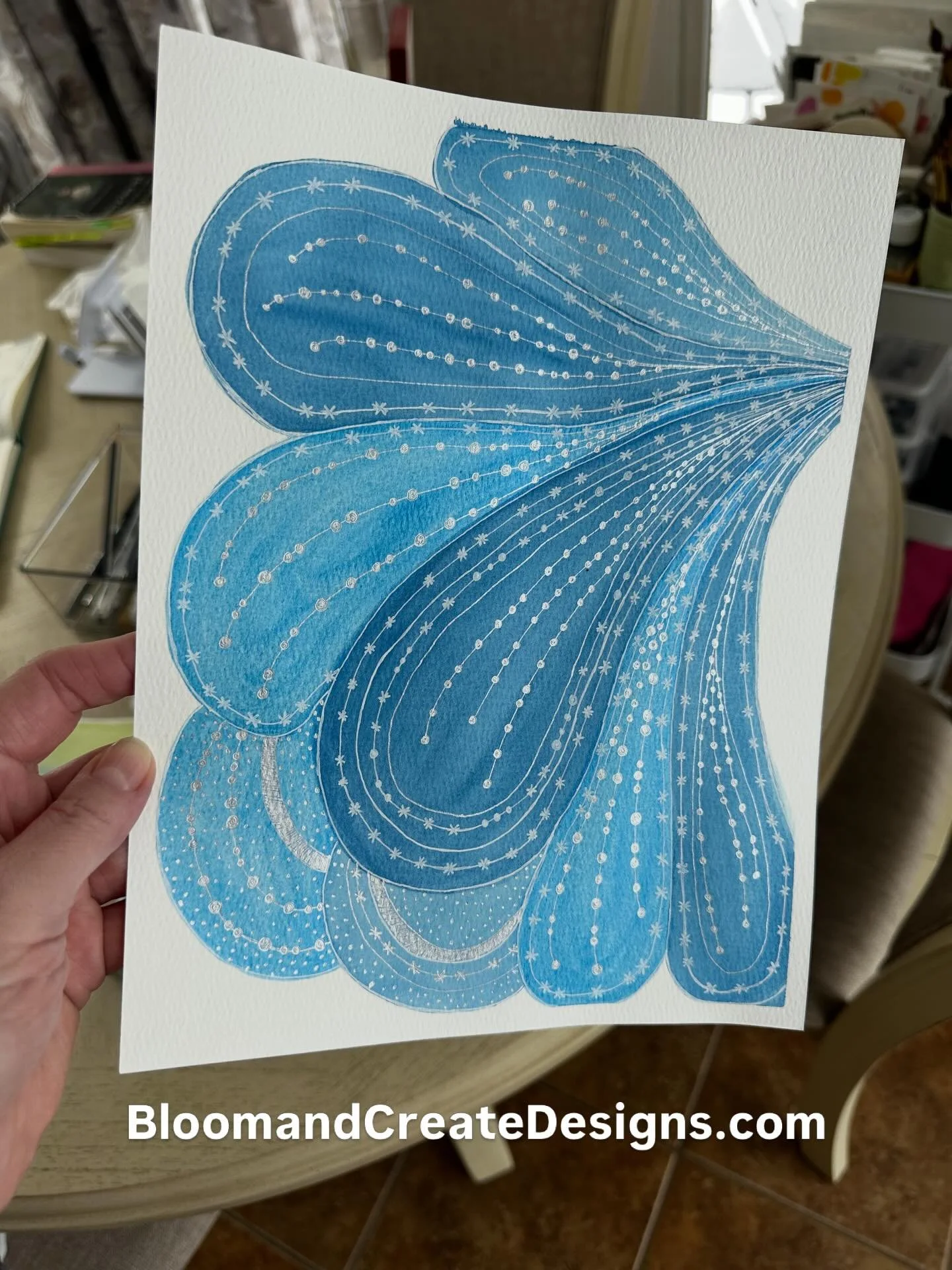 An Outpouring of Grace

Painting this one and then adding the details with gel pens was so meditative and relaxing!